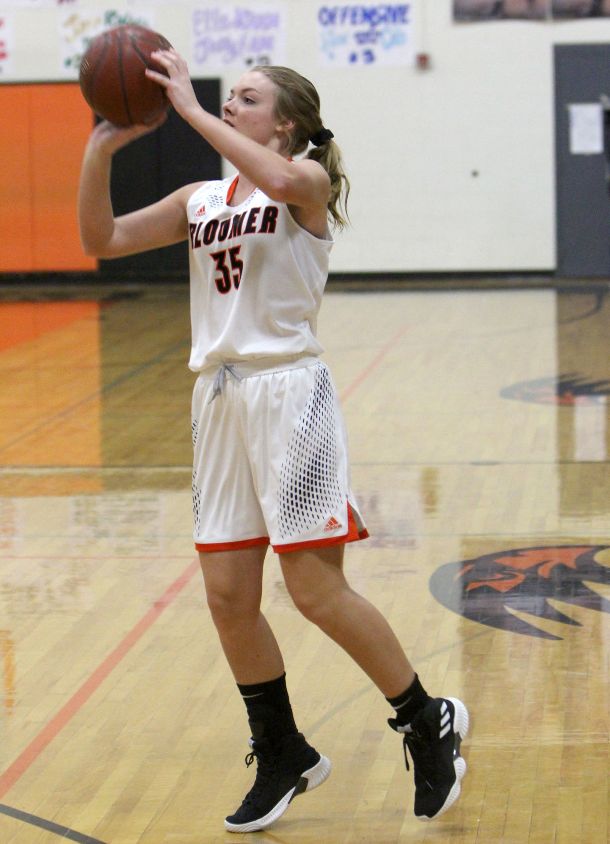 Spooner at Bloomer girls basketball 12-11-18